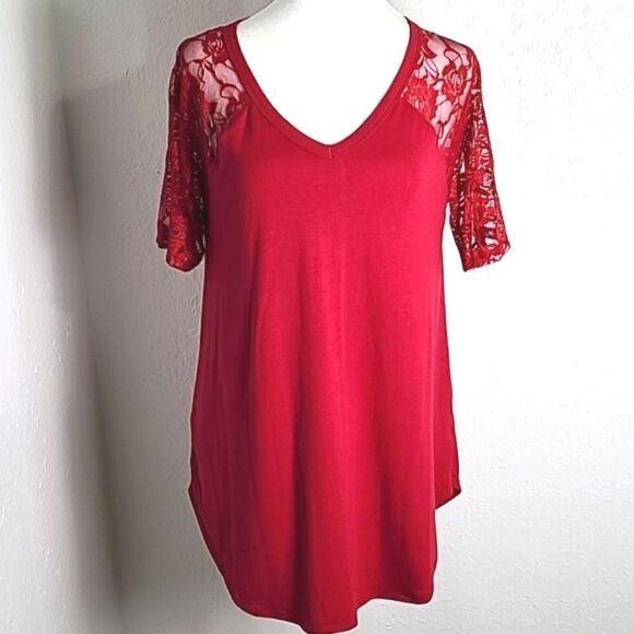 Zenana Red T-Shirt with Lace Shoulders & Lace Short Sleeves, Size Large, NWOT - Picture 1 of 9